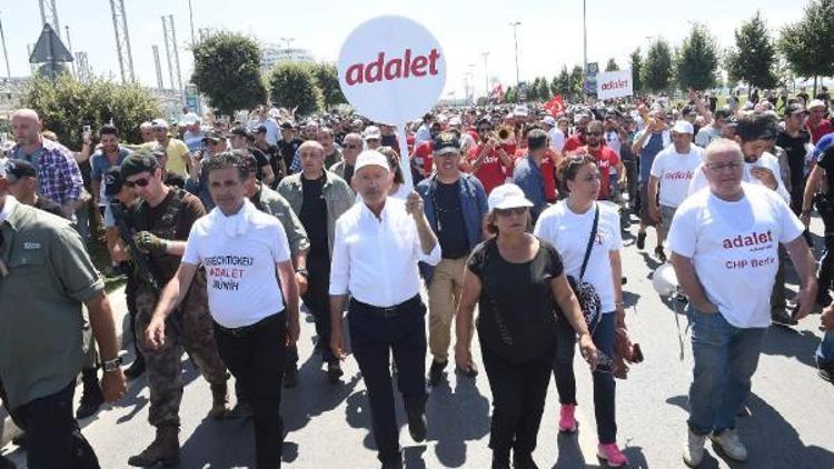 fotoğraflar// Adalet Yürüyüşü son gününde;Gazetecilere Özgürlük Platformu üyeleri de yürüdü