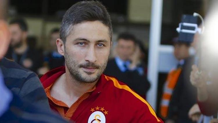Sabri Sarıoğlu Kayserispor ile anlaştı