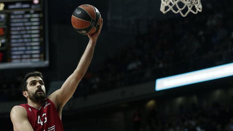 Anadolu Efes Krunoslav Simonu transfer etti