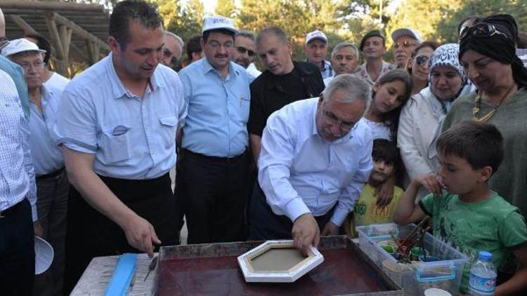 Gedizde tarhana festivali coşkusu