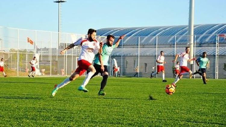 Cavit Dedeoğlu Kupası futbol turnuvası maçları  başladı