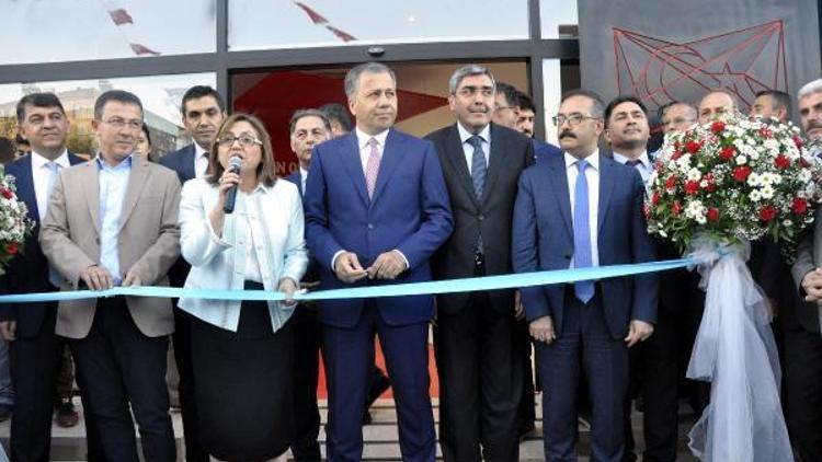 Gaziantepte 15 Temmuz Demokrasi Müzesi açıldı