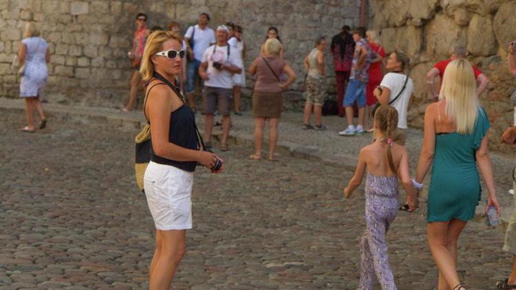 Rusya resmi rakamı açıkladı: Bu sene ilk altı ayda Türkiyeye kaç turist geldi