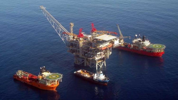 Güney Kıbrısta doğalgaz araması başlatıldı