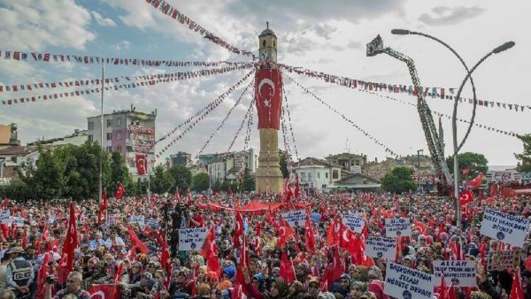 Çorum Belediyesi vatandaşları demokrasi nöbetlerine ücretsiz taşıyacak