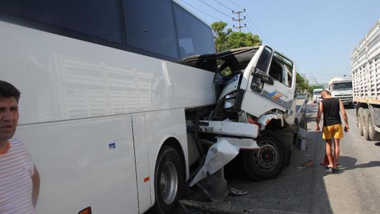 Bursada zincirleme kaza: 7 yaralı