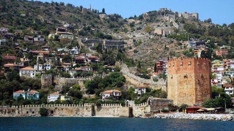 Alanya Kalesinde engelliler için yaya yolu