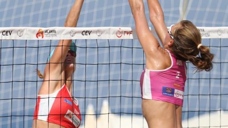 CEV Kadınlar Plaj Voleybolu Avrupa Şampiyonası’nda ikinci gün