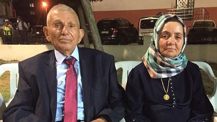 89 yaşındaki Hasan amca kızı ve torununa kızıp evlendi