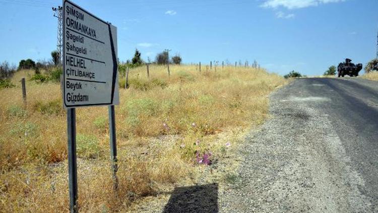 Elleri arkadan bağlanan baba ve oğluna infaz (2)- yeniden