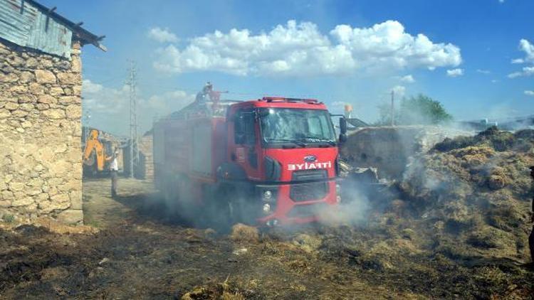 Erzincandaki yangında 9 ev etkilendi, 5 kişi hastanelik oldu