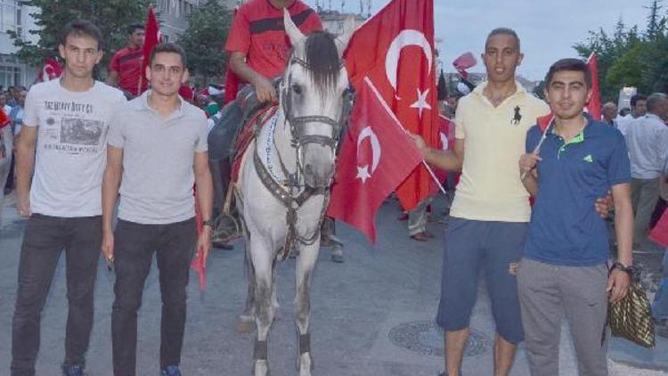 Kırşehir’de 15 Temmuz Demokrasi ve Milli Birlik yürüyüşü