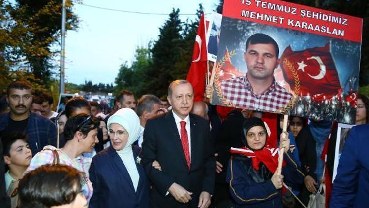 Ek fotoğraflar //Erdoğan: (FETÖ sanıkları) Mahkemeye çıkarken Guantanamoda olduğu gibi bunları da tek tip elbise ile çıkaralım