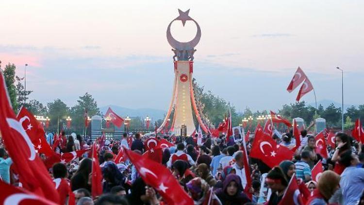 Erdoğan, 15 Temmuz Şehitler Abidesini açtı (FOTOĞRAFLAR)