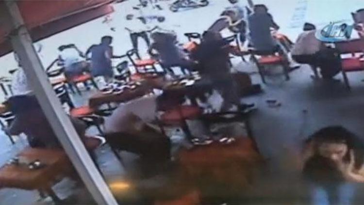 İstanbulda kafede silahlı saldırı şoku Yaralılar var
