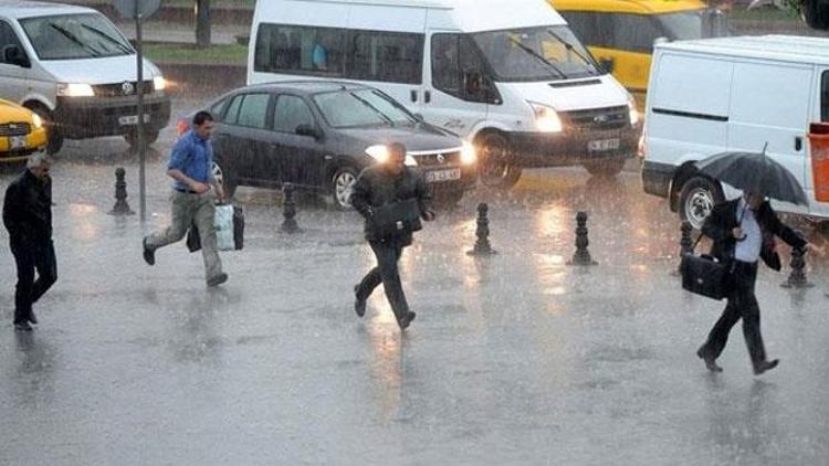 Meteoroloji İstanbul için saat verdi Çok kuvvetli yağış uyarısı...