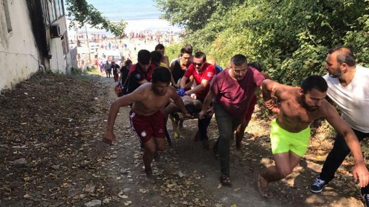 Boğulma tehlikesi geçiren çocuk için canını tehlikeye attı