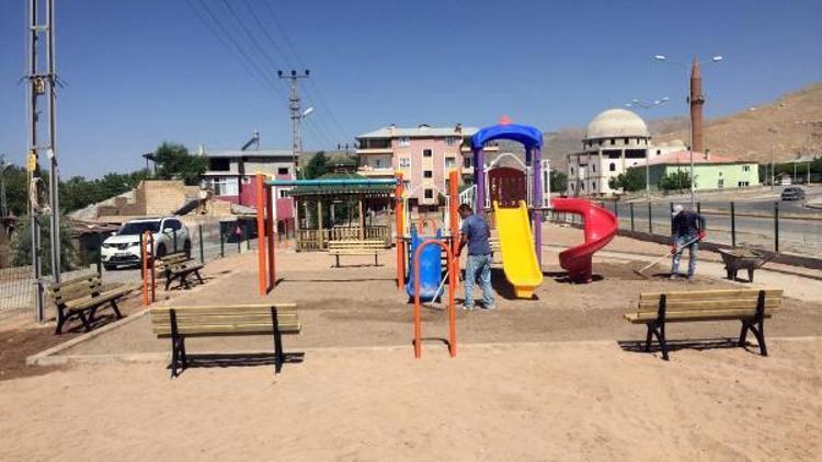 Adilcevaz Belediyesinden Her mahalleye bir park