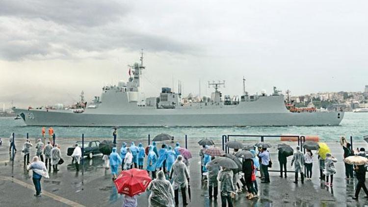Çin donanmasından dostluk ziyareti