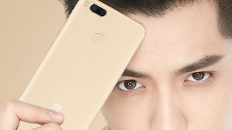 Xiaominin yeni telefonuna yoğun ilgi
