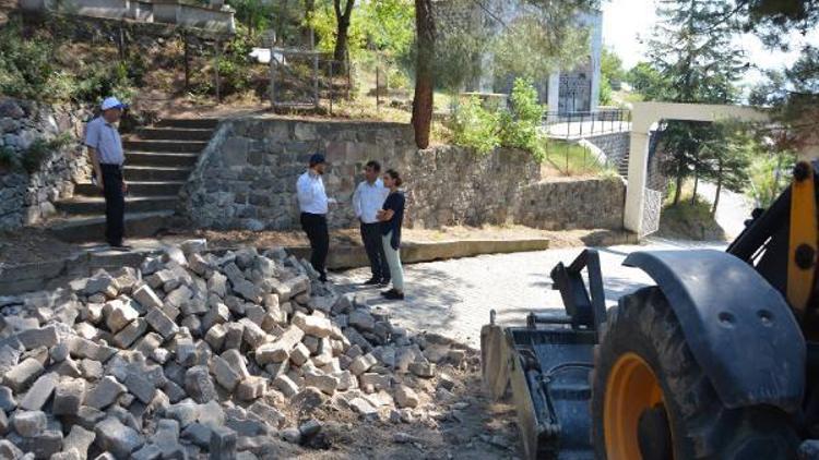 Melikgazi türbesinin yolları yenileniyor