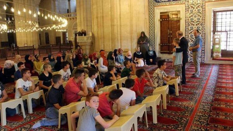 Yunanistan ve Bulgaristandan gelen gençlere Selimiyede Kuran eğitimi