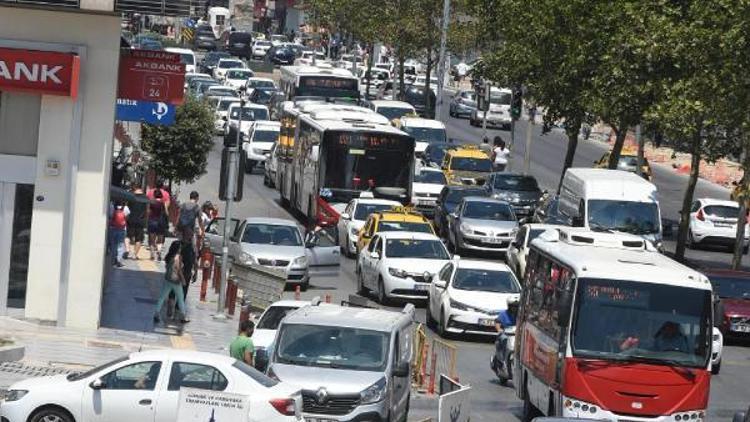 İzmir trafiği İstanbul gibi oldu