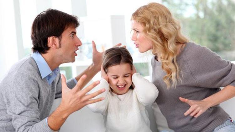 Boşanma sürecini çocuğunuzun en az hasarla atlatması için bunları yapın