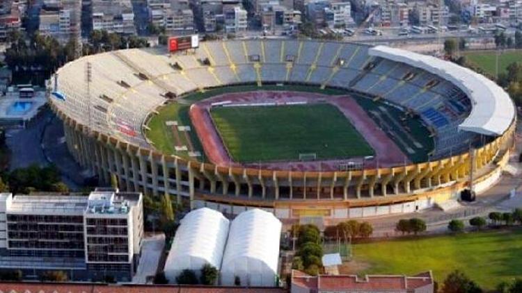 İzmirde Atatürk Stadı tartışması