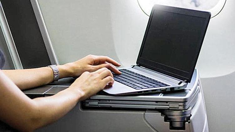 İngiltere laptop yasağını kaldırıyor