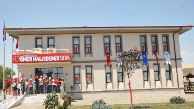 Ömer Halisdemir Kültür Merkezi açıldı