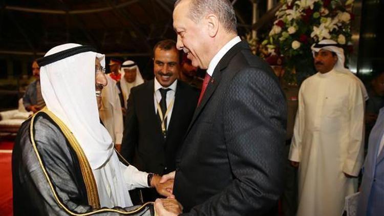 Cumhurbaşkanı Erdoğan Kuveytten ayrıldı