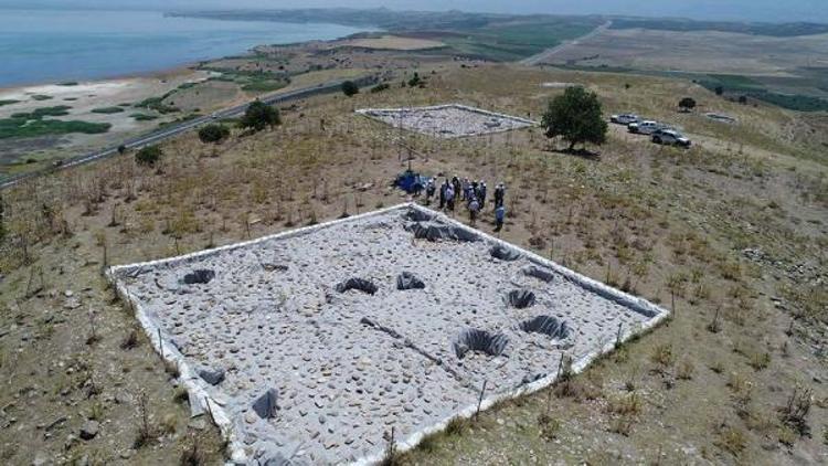 Manisada 3 bin 500 yıllık tahıl ambarı