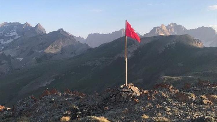 Hakkaride 9 PKKlı öldürüldü, en yüksek rakımlı üs bölgesi oluşturuldu