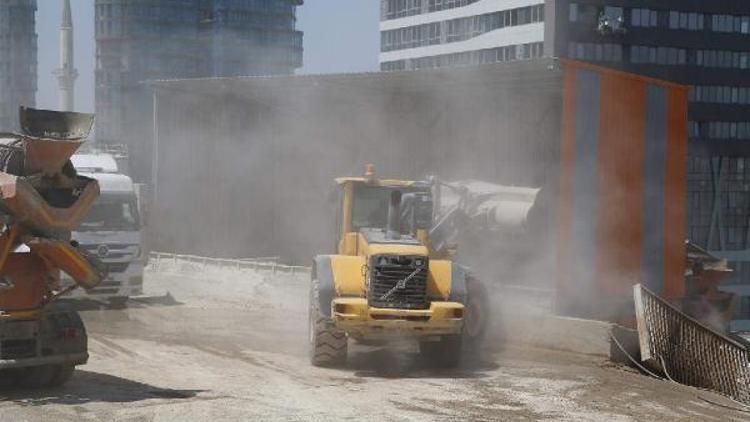 Kadıköy Belediye Başkanı Nuhoğlu bölgede kurulu beton santralleri konusunda uyardıHalk sağlığını tehdit altında