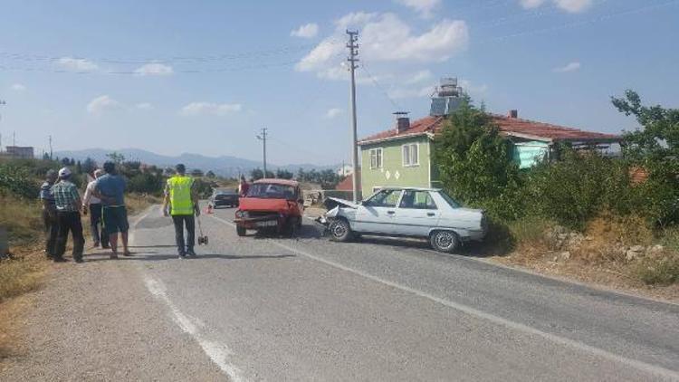 Hisarcık’ta trafik kazası: 5 yaralı