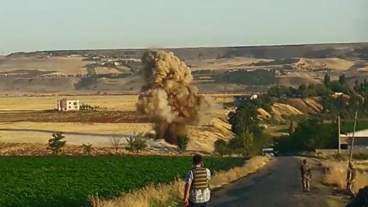 Diyarbakırın Sur İlçesi kırsalında 100 kiloluk patlayıcı imha edildi