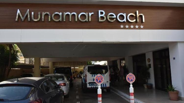 Katar Emiri Thani davayı kazandı, turist bulunan otelini tahliye ettirdi