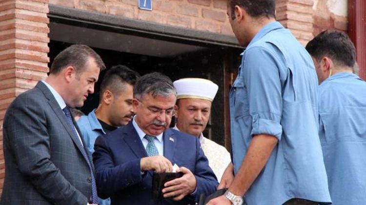 Bakan Yılmaz: 34 bin öğretmenin yerine 70 bin öğretmen atadık