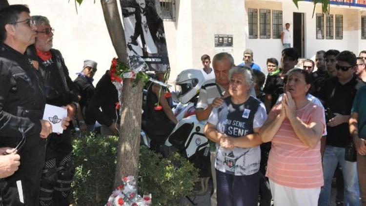 Motosikletliler trafikte fark edilmek istiyor