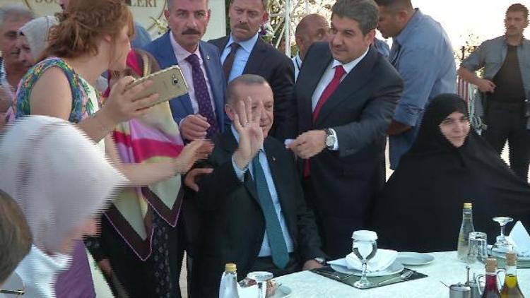 Cumhurbaşkanı Erdoğan ve Davutoğlu, nikah şahidi oldular