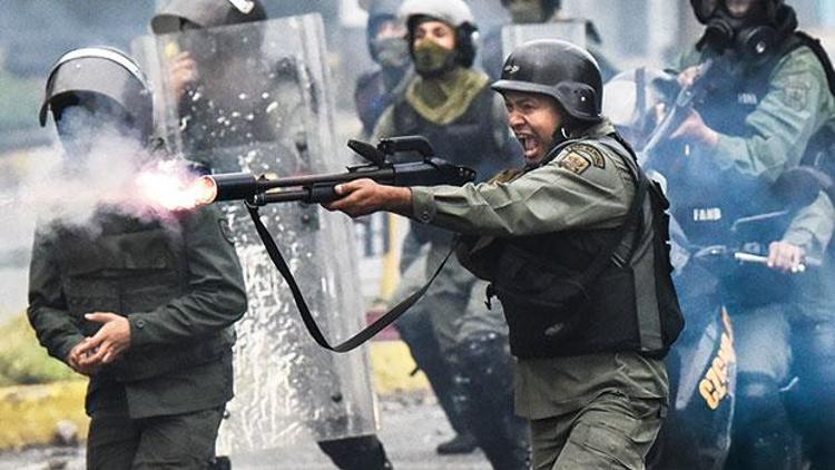 Venezuela’da ‘sandığa gidin’ baskısı