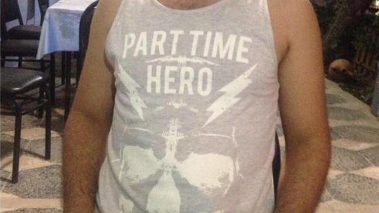 Part Time Hero tişörtüne gözaltı iddiası...