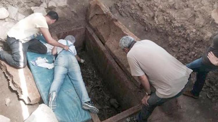 2 bin 500 yıllık mezar açıldı