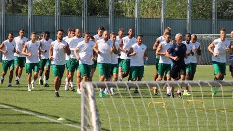 Bursaspor yeni sezon hazırlıklarını tesislerinde sürüdürüyor