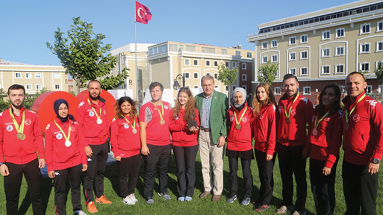 İstanbul Aydın Üniversitesi karatede Avrupa Şampiyonu