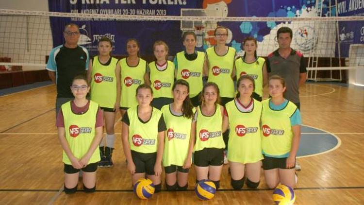 Erdemli İdmanyurdu Kadın Voleybol takımı sezona hazır