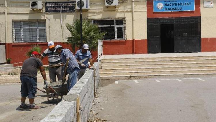 Akdeniz Belediyesinden okul ve camilere hizmet desteği