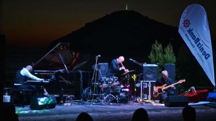 Kumda/Suda konseri Tord Gustavsen Trio ile başladı