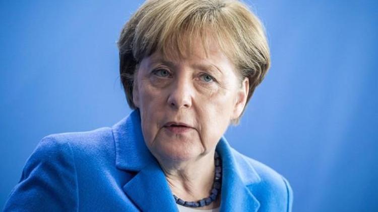 Merkelden skandal Türkiye isteği